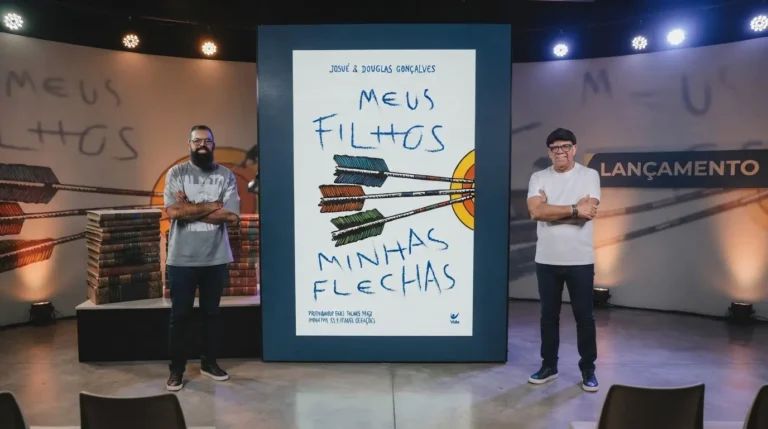 Douglas Gonçalves e pai lançam livro sobre educação e fé na criação de filhos