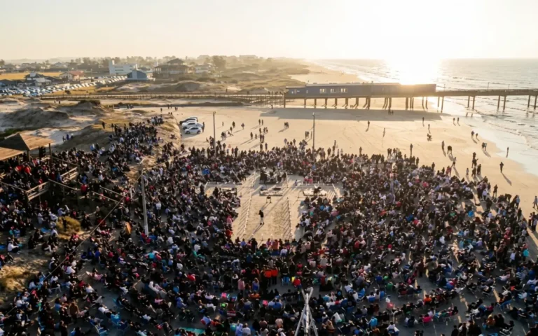 Evento Amanhecer com Deus reúne 15 mil pessoas em Criciúma