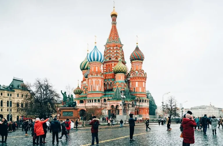 Moscou proíbe distribuição de bíblias da Missão Eurásia