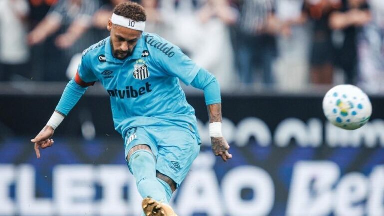 Neymar nega que faixa fosse indireta a Memphis após vitória sobre Corinthians