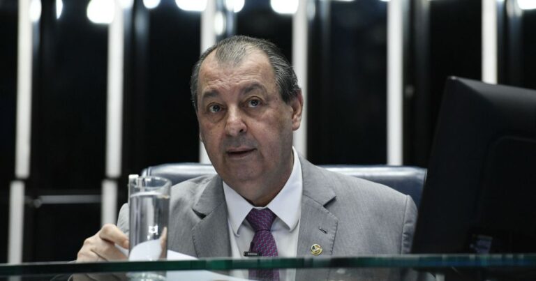Omar Aziz mantém texto da Câmara sobre fim da escala 6x1 para acelerar votação