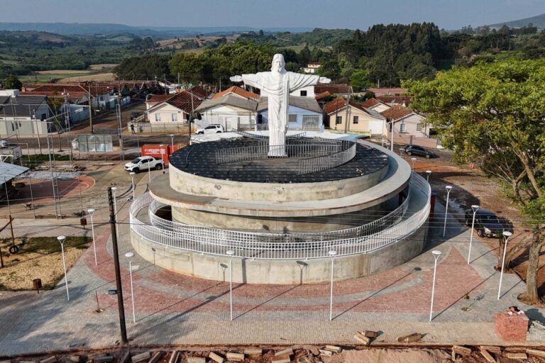 Colégio em Piraí do Sul retoma aulas após tornado danificar estrutura