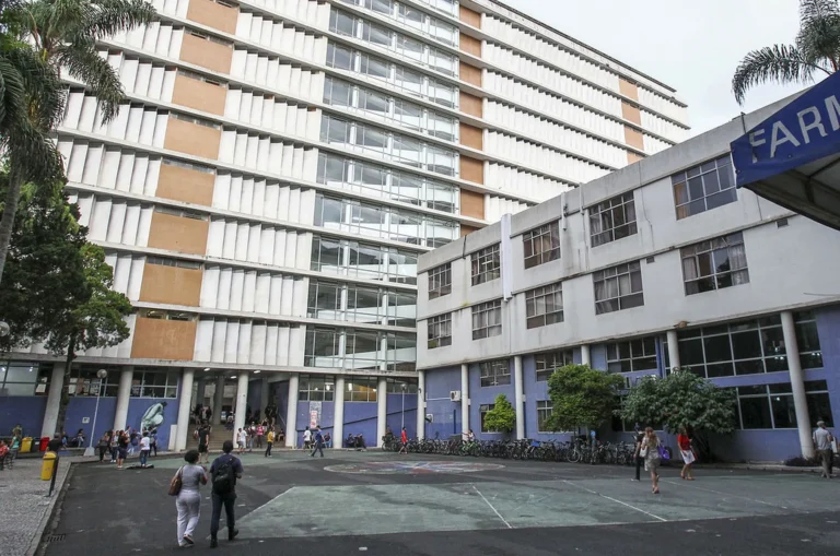 UFPR abre inscrições para 14 mil vagas em processo de reingresso e troca de curso