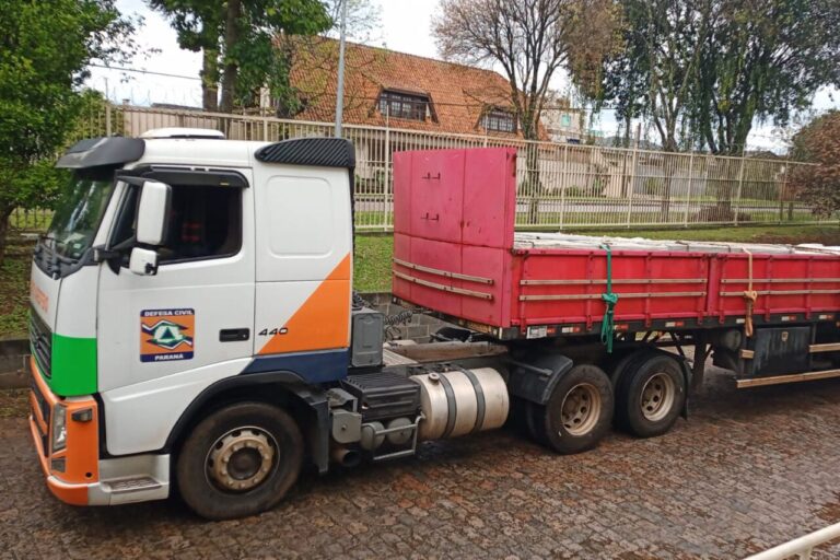 Temporal atinge Paraná e deixa mais de 700 casas danificadas