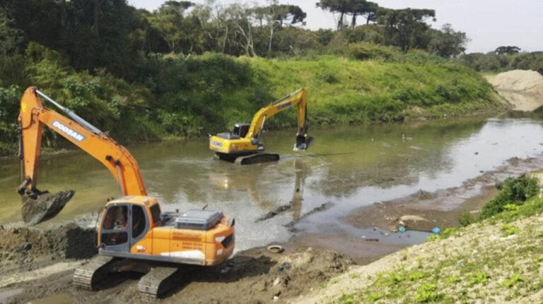 Curitiba realiza 350 intervenções para prevenir alagamentos com previsão de El Niño