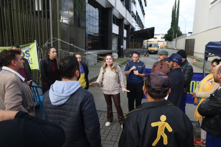 Greve dos Correios completa sete dias sem acordo com empresa