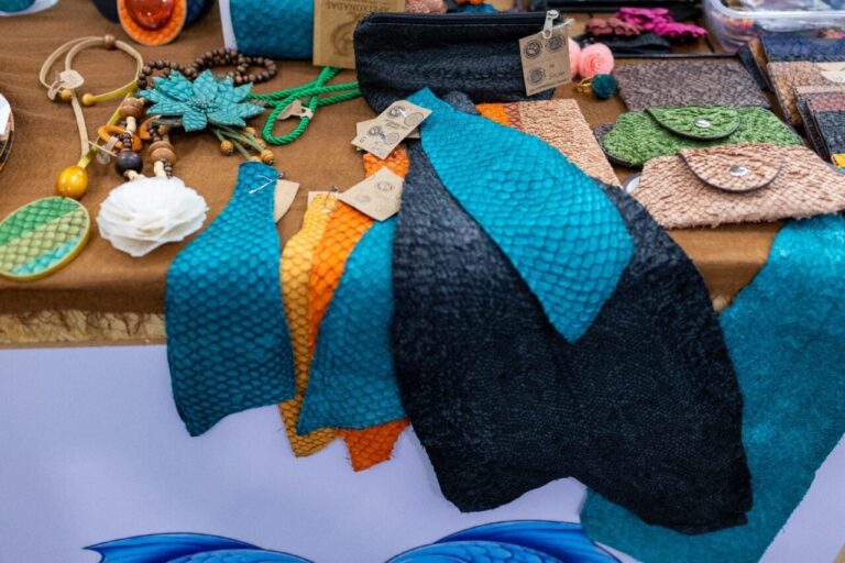 Couro de peixe de Pontal do Paraná estreia na São Paulo Fashion Week