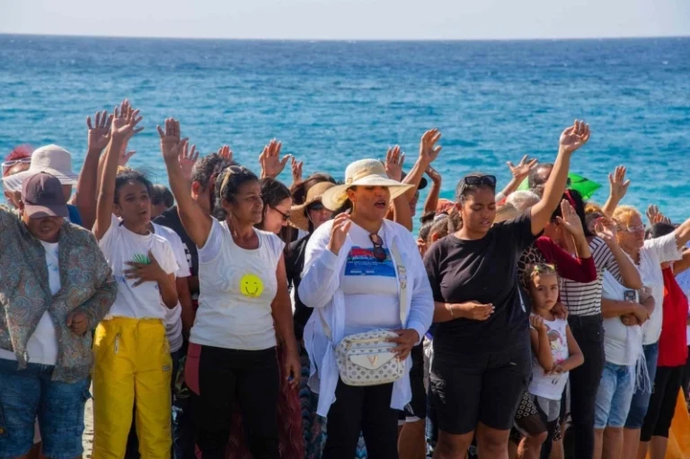 Igreja Metodista batiza mais de 300 pessoas em evento histórico em Cuba