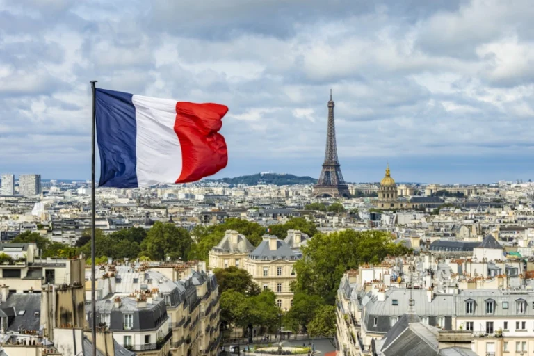 Protestantes franceses criam fórum permanente para diálogo e cooperação