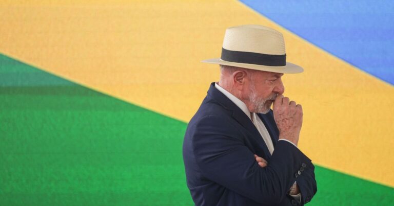 Lula critica loteamento político em agências reguladoras durante jantar