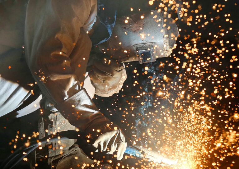 China registra produção industrial 5,2% maior em agosto ante ano anterior
