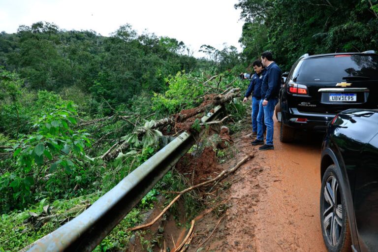 Chuvas torrenciais atingem 71 municípios do Paraná desde quarta-feira