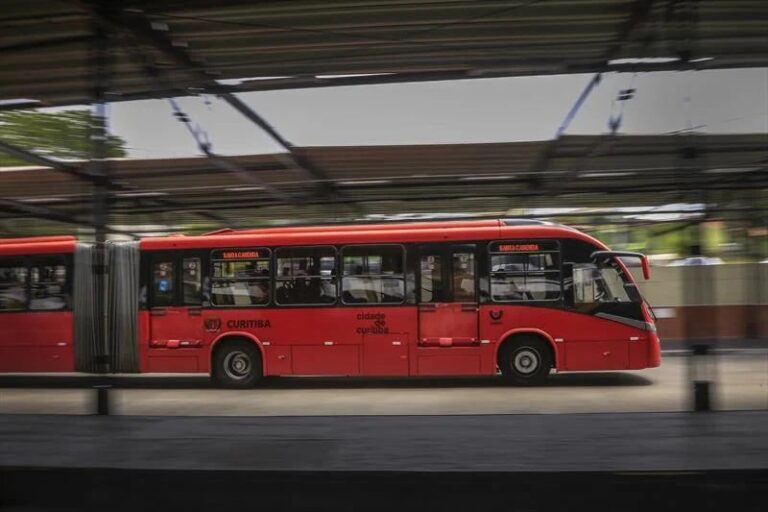 Urbs abre terceira pesquisa QualiÔnibus para avaliar transporte em Curitiba