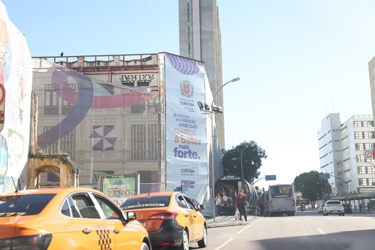 Feriado prolongado de quatro dias movimenta Curitiba nesta semana
