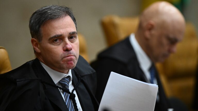 PF pede acesso a dados financeiros de 40 autoridades no caso Master