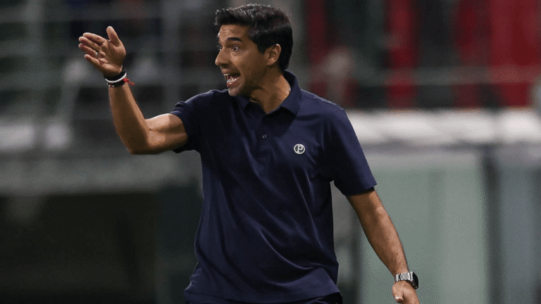 Abel Ferreira se justifica sobre fala que irritou torcida do Palmeiras