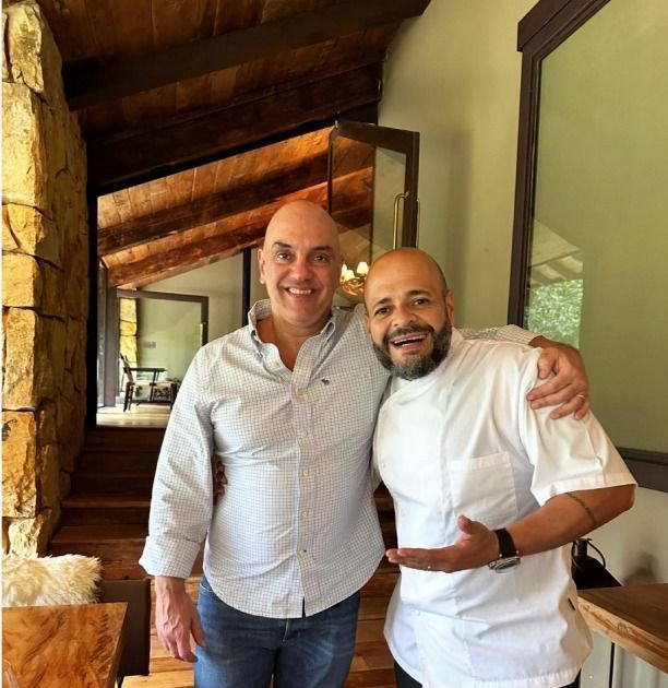 Mensagens revelam almoço VIP de Vorcaro para Moraes com caviar e vinhos caros