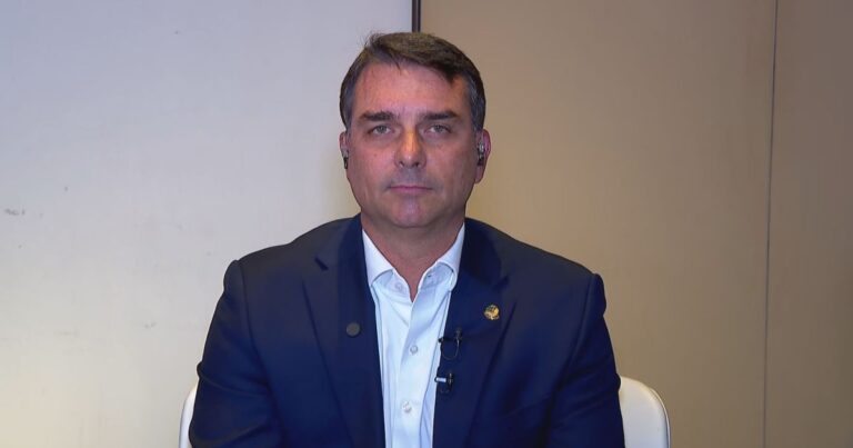 PL teme desgaste de Flávio em debate sem Lula na próxima quinta