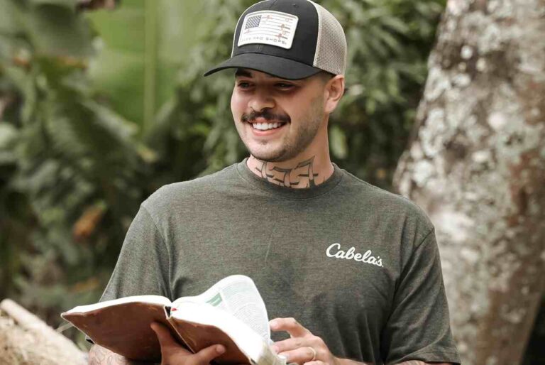 Cantor Jottape é confirmado em A Fazenda e planeja evangelizar no reality