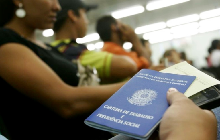 Brasil cria 168,5 mil empregos formais em agosto, acima da expectativa