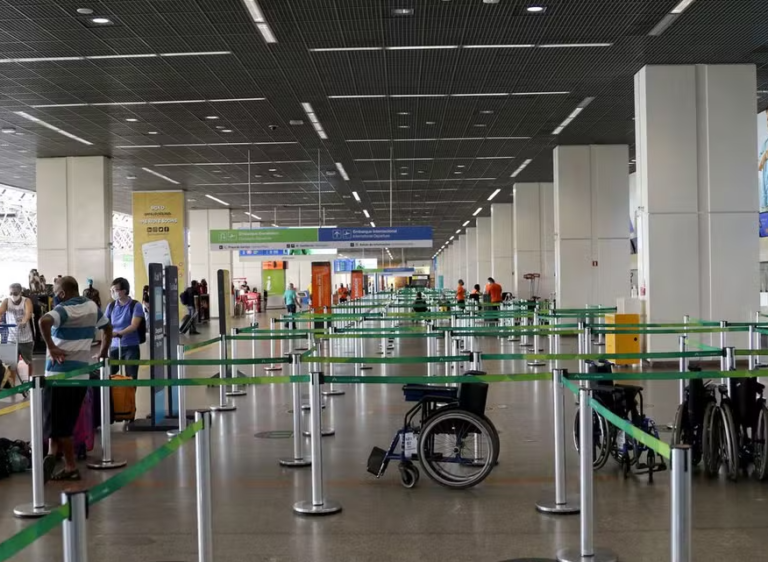 Governo marca leilão do aeroporto de Brasília com bloco de dez terminais regionais