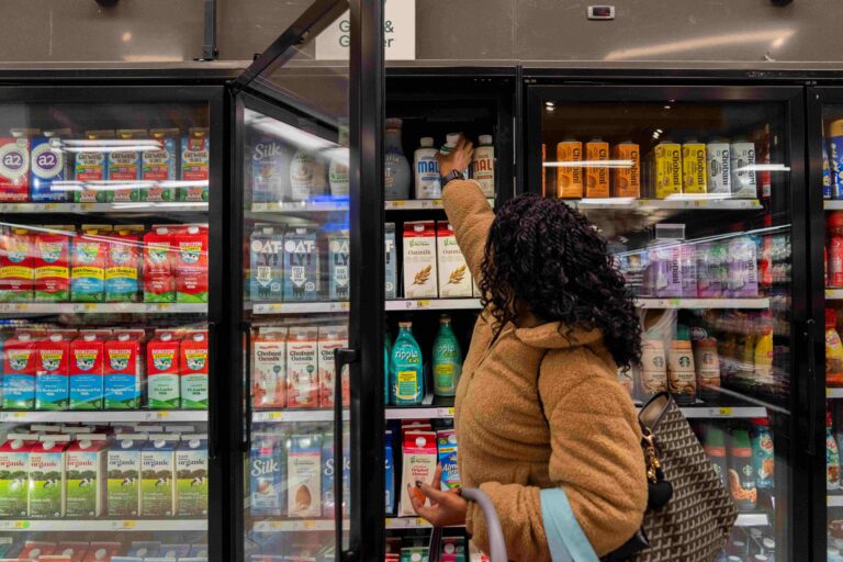 Fed revela crédito ao consumidor americano sobe US$ 18,06 bilhões em julho