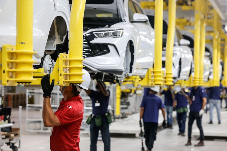 Anfavea aponta que elétricos já representam 10,4% das vendas de carros no Brasil
