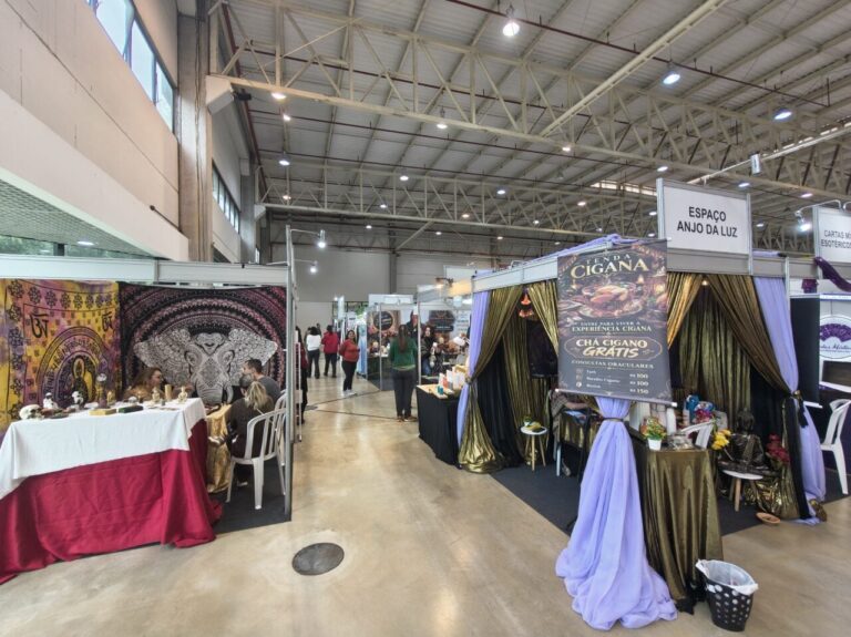 Mystic Fair Brasil atrai público apesar da chuva em Curitiba