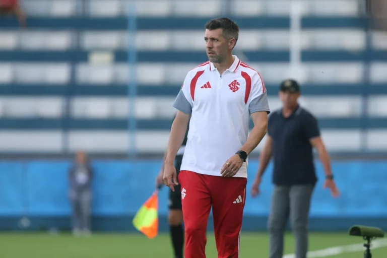 Brasileirão registra 18 demissões de técnicos e apenas sete times mantêm treinador