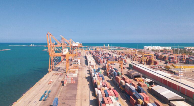 Brasil precisa dobrar investimentos em infraestrutura, aponta estudo da CNI