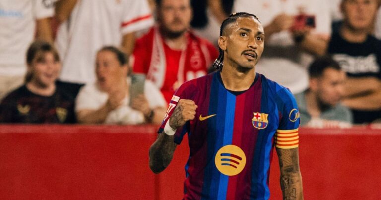 Raphinha marca hat-trick e Barcelona mantém invencibilidade na LaLiga