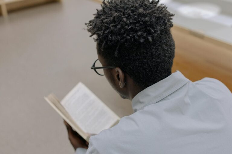 MEC oferece acesso gratuito a mais de 25 mil títulos na biblioteca digital