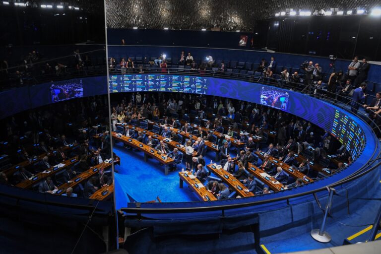 32 senadores disputam reeleição em 2026 e ameaçam renovação da Casa Alta