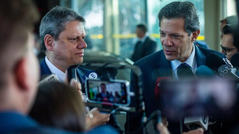 Tarcísio compara Haddad a Pinóquio em debate sobre políticas para autismo