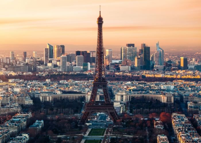Centro Europeu de Direito diz que catolicismo na França entrou em colapso