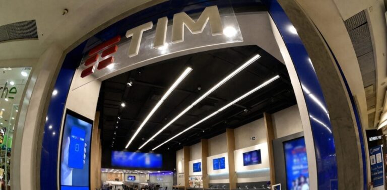 TIM amplia hubs de serviços no Paraná para fortalecer pequenos comerciantes