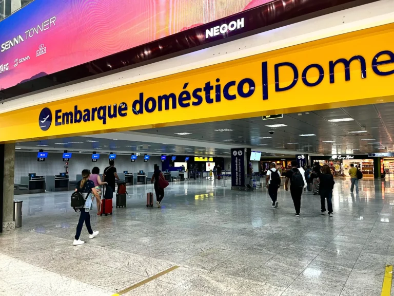Azul e GOL lançam voos diretos de Curitiba para o Nordeste a partir de novembro