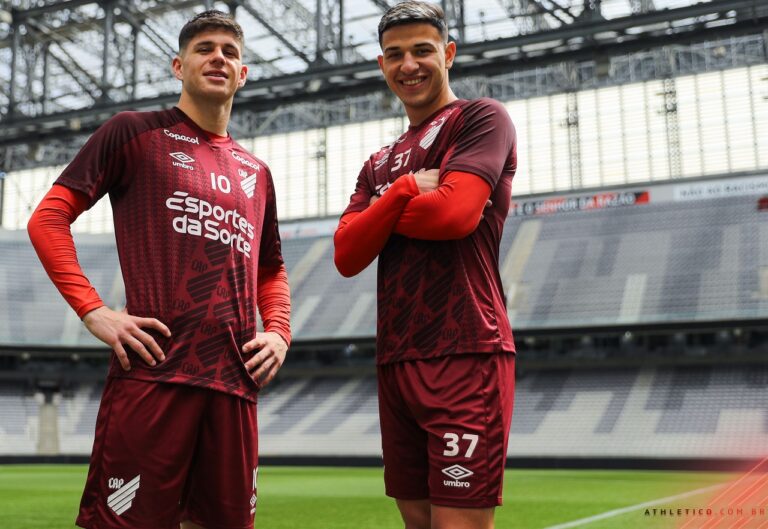 Três argentinos disputam posto de melhor assistente do Athletico Paranaense