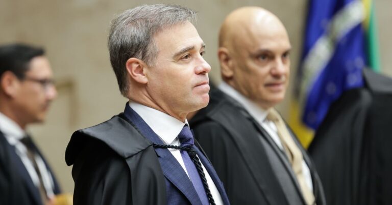 Mendonça pede bênção de Deus para integrantes do Judiciário em discurso no TSE