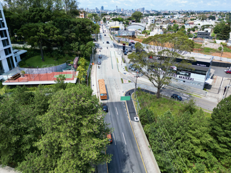 Prefeitura libera cruzamento na Rua Major Heitor Guimarães em Curitiba