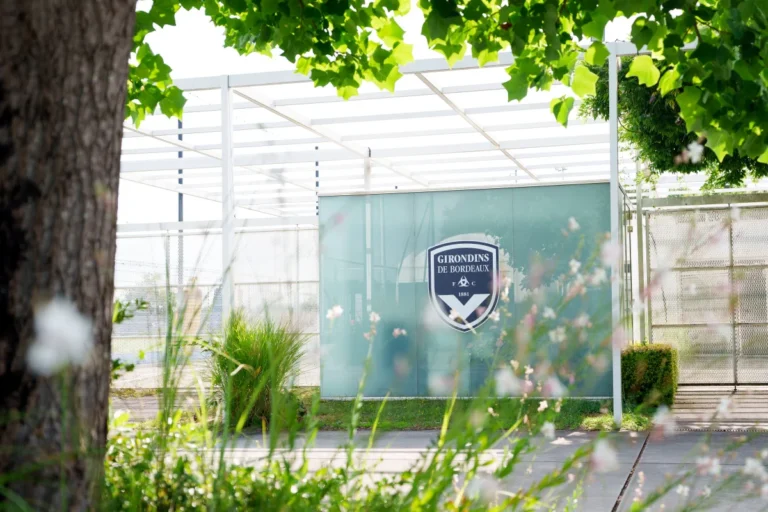 Fundo americano Park Bench compra Bordeaux por 1 euro após falência