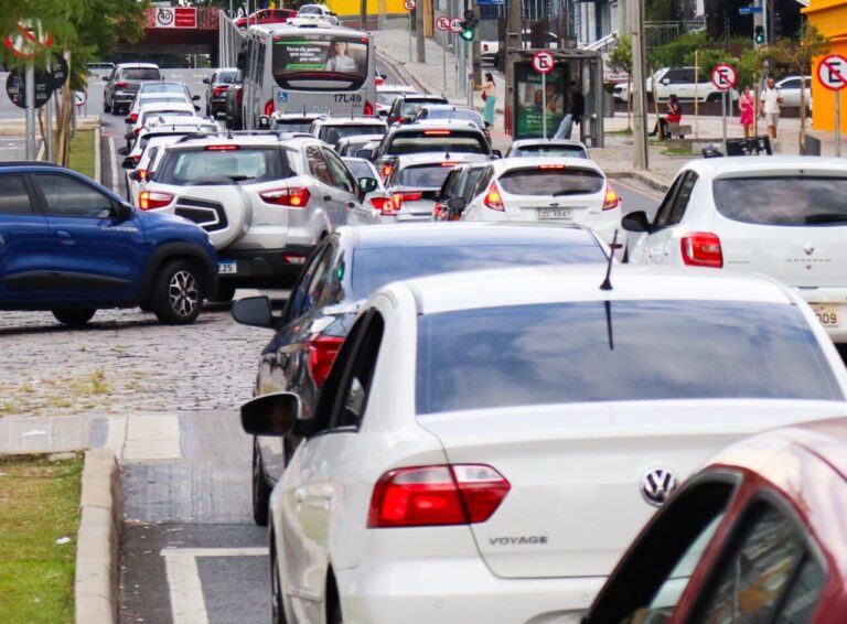 Paraná tem frota de 10 milhões de veículos e é o estado mais motorizado do Brasil