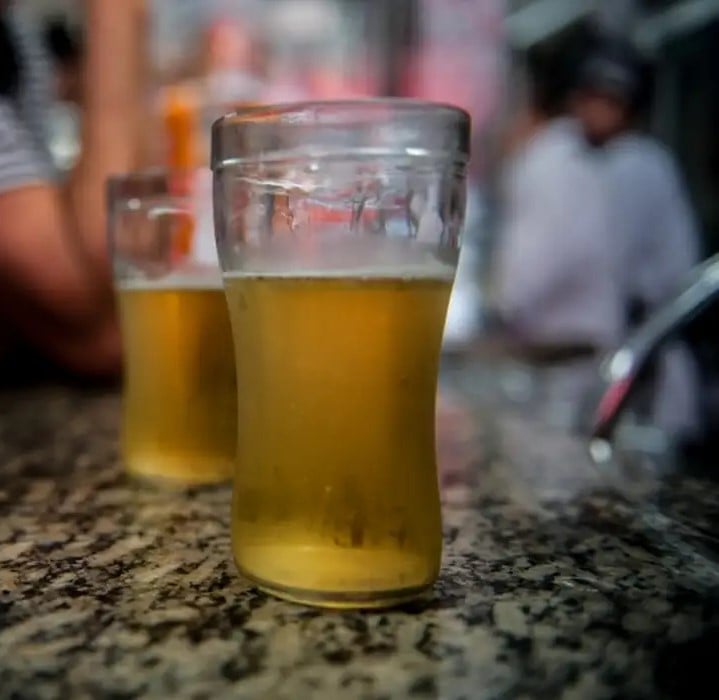 IBGE revela água mineral, cerveja e café como bebidas mais consumidas por paranaenses
