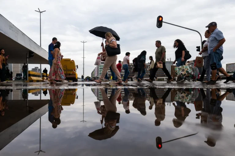 Inmet emite alerta amarelo para tempestade com granizo no Distrito Federal