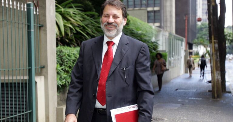 Lula pede votos para Delúbio Soares, condenado no Mensalão e na Lava Jato