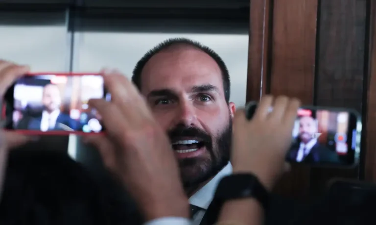 Supremo mantém condenação de Eduardo Bolsonaro no caso do tarifaço