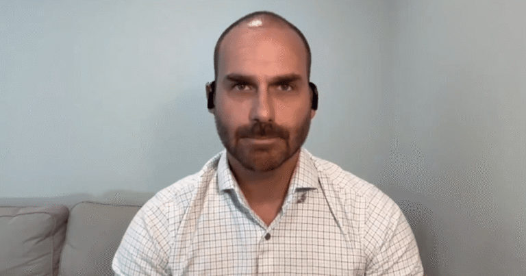 Ministério da Justiça demite Eduardo Bolsonaro da PF por abandono de cargo