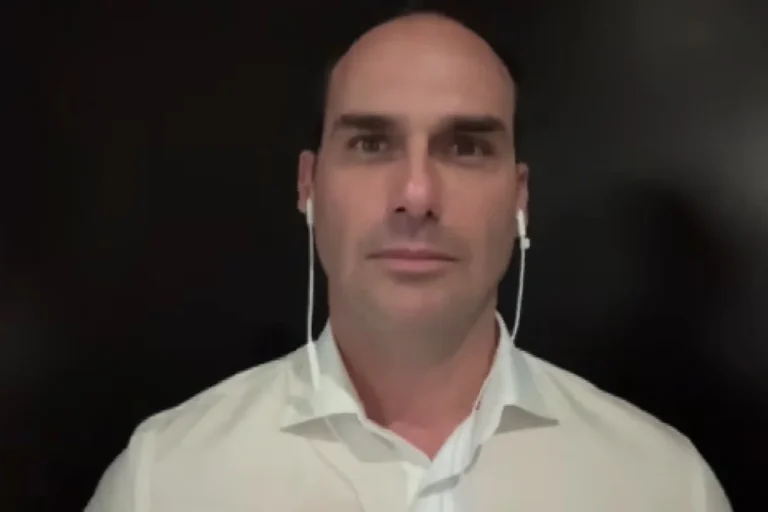 Eduardo Bolsonaro insinua que Tebet se prostitui por cargo político