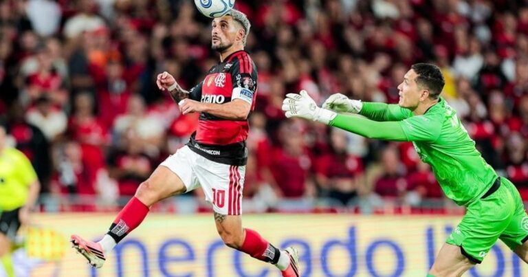 Flamengo vence Independiente Del Valle e avança à semifinal da Libertadores