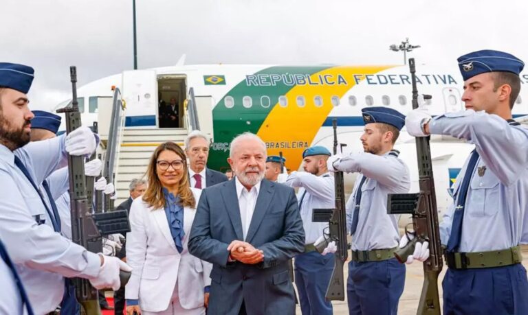 Lula visita 16 cidades em um mês durante campanha eleitoral